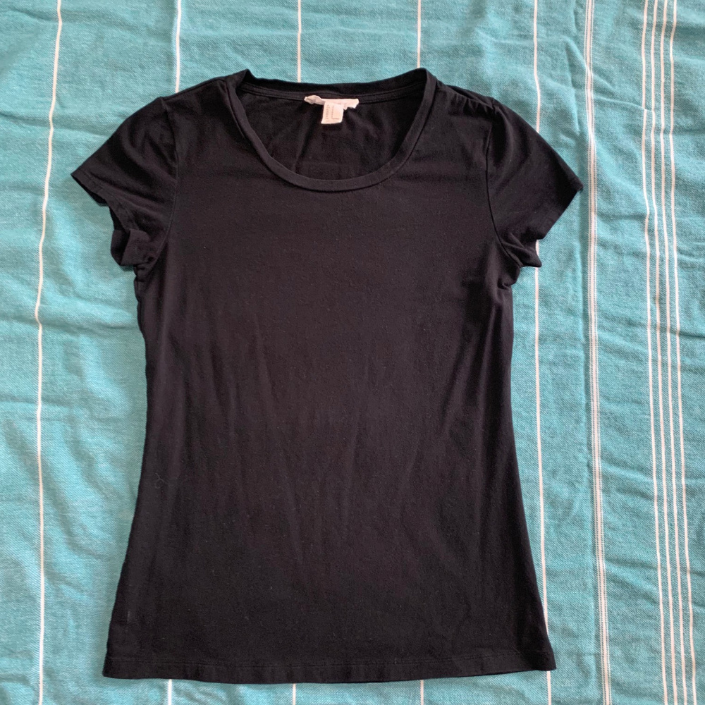 Forever 21 Basic Black fitted T-shirt